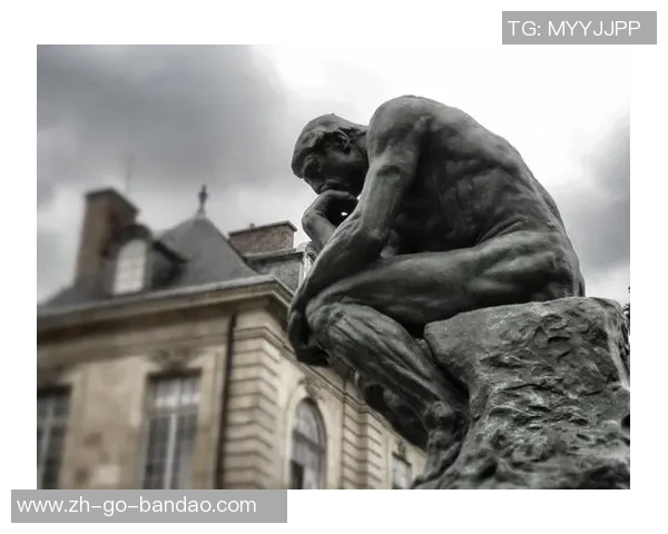 足球伟力：探索这项运动如何塑造人类精神与团结的力量